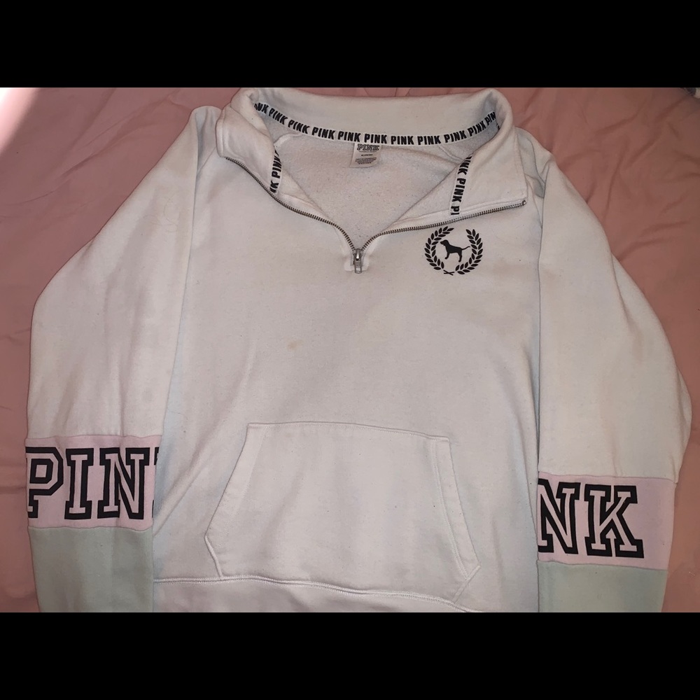 Victoria Secret Pullover hoodie - Picture 2 of 4